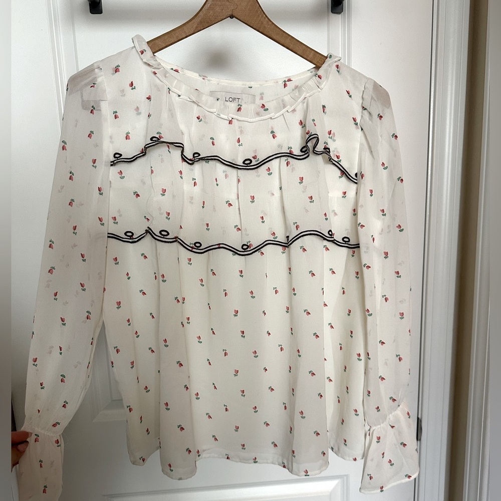 LOFT Cream Floral Ruffle Long-Sleeve Blouse